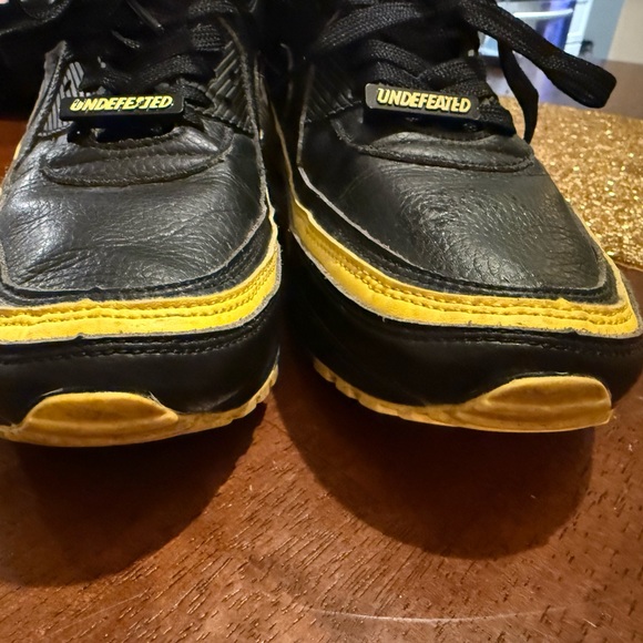 Nike Air Max 90 x UNDEFEATED ‘Black Optic Yellow’ UNDFTD 2019 - Picture 2 of 12